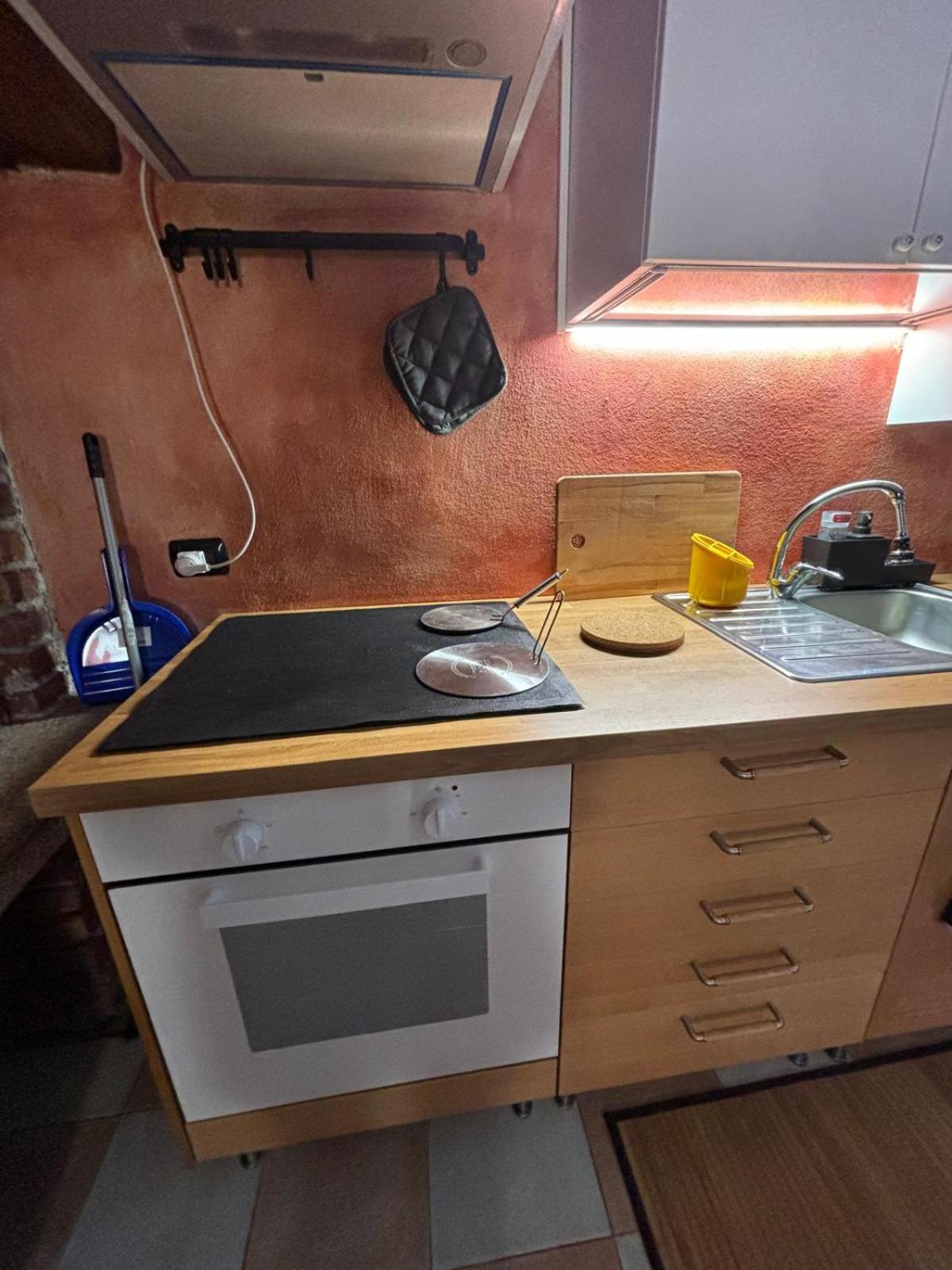 Bnbook Il Geco Olgiate Olona Bagian luar foto
